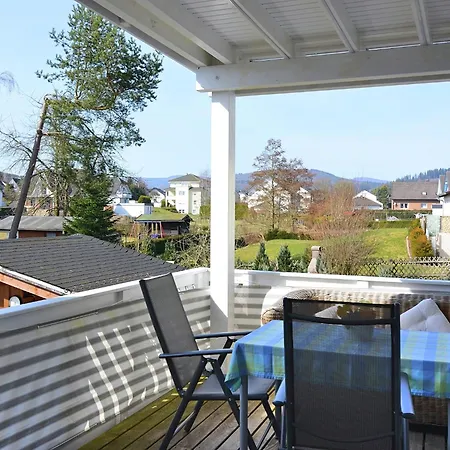 Luxurious In Near Public Pool Apartament Medebach