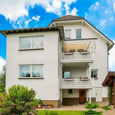 Luxurious In Near Public Pool