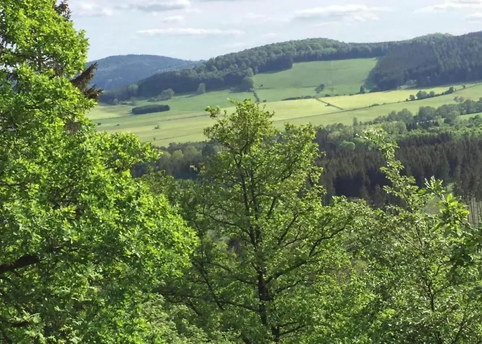 Luxurious In Near Public Pool