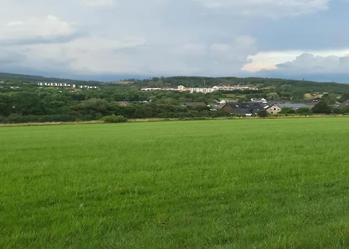 Appartement Luxurious In Near Public Pool *